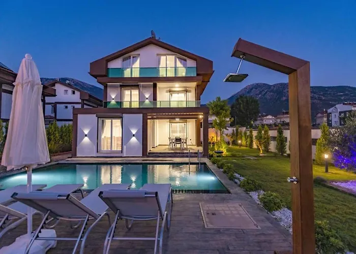 Bella- 4 Bedroom Holiday Villa In Oludeniz