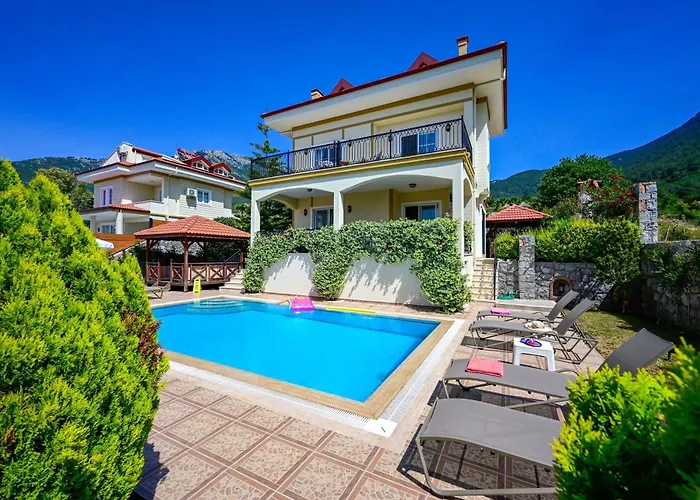 Villa Arokarya