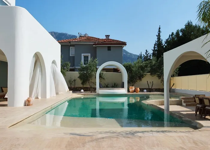 Villa Neox With 2 Pools, Jacuzzi, Sauna & Minigolf