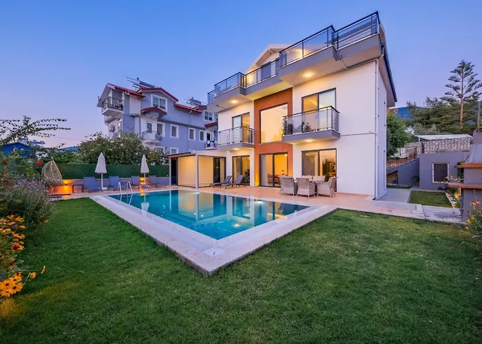Villa Lotus/ Oeluedeniz Isitmali Kapali Havuzlu